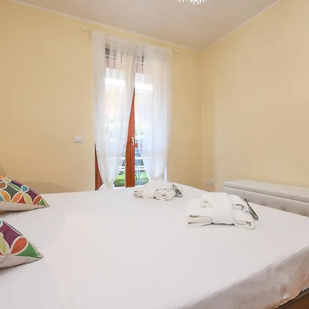 Il Sole Uno Apartment *